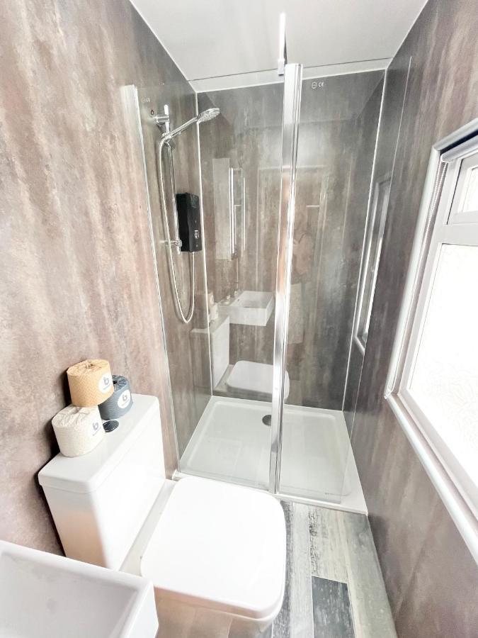 Cloud9 Guest House - By Coastline Retreats - Newly Renovated, Beautiful Ensuite Rooms Near Seafront In Town Centre, Netflix, Superfast Wifi, Communal Kitchen Bournemouth Exterior foto