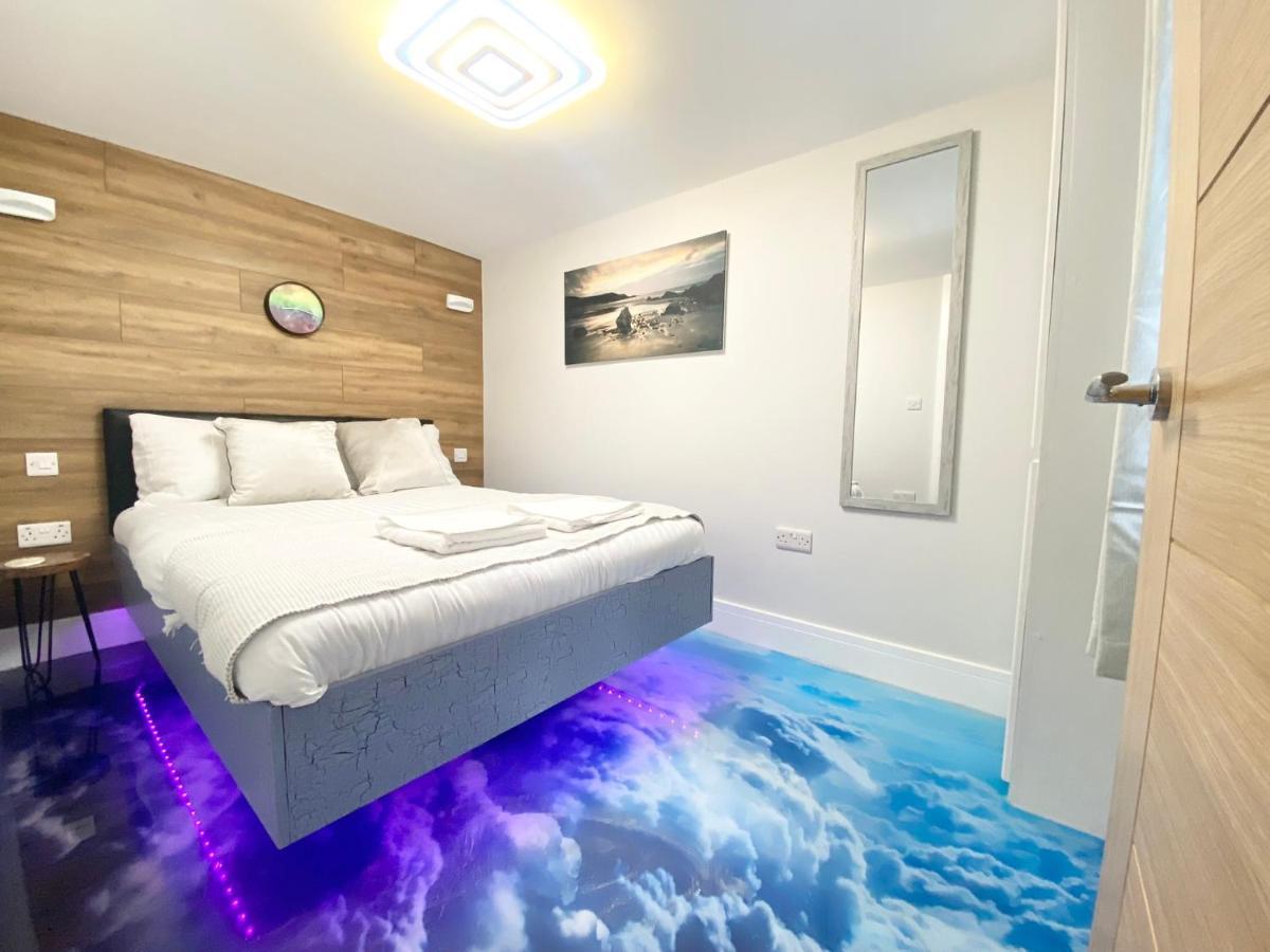Cloud9 Guest House - By Coastline Retreats - Newly Renovated, Beautiful Ensuite Rooms Near Seafront In Town Centre, Netflix, Superfast Wifi, Communal Kitchen Bournemouth Exterior foto