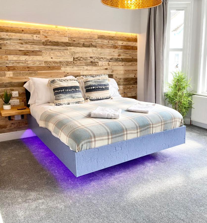 Cloud9 Guest House - By Coastline Retreats - Newly Renovated, Beautiful Ensuite Rooms Near Seafront In Town Centre, Netflix, Superfast Wifi, Communal Kitchen Bournemouth Exterior foto