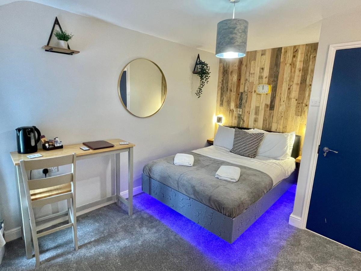 Cloud9 Guest House - By Coastline Retreats - Newly Renovated, Beautiful Ensuite Rooms Near Seafront In Town Centre, Netflix, Superfast Wifi, Communal Kitchen Bournemouth Exterior foto